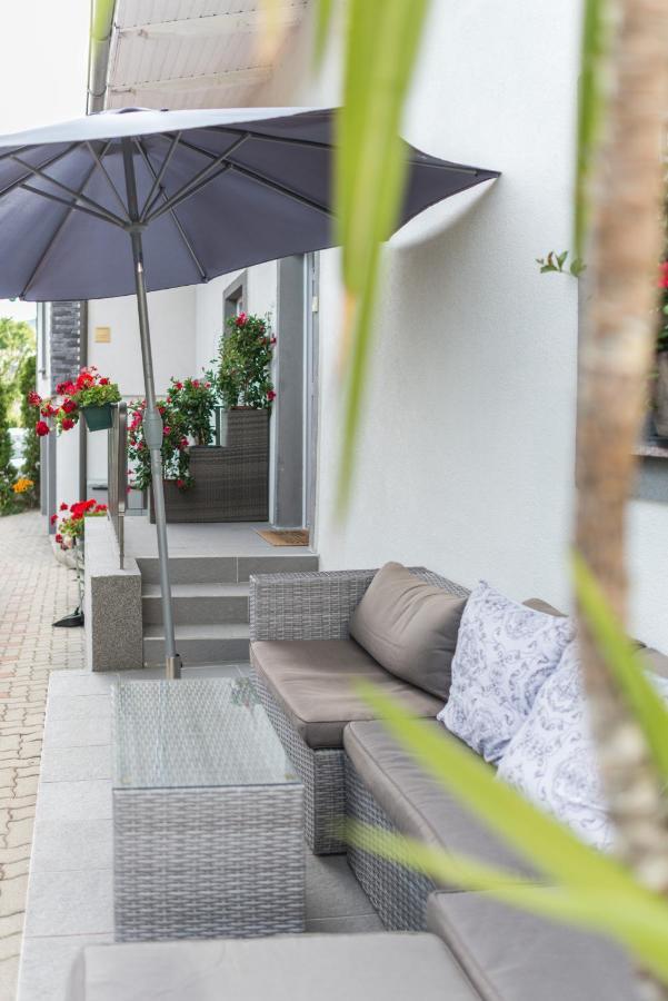 Orchideen Apartment Villach Bagian luar foto